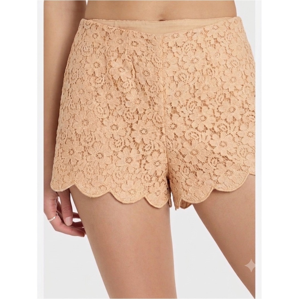 Monteau Los Angeles Cream Floral Lace Scalloped Hem Shorts Size S 42103